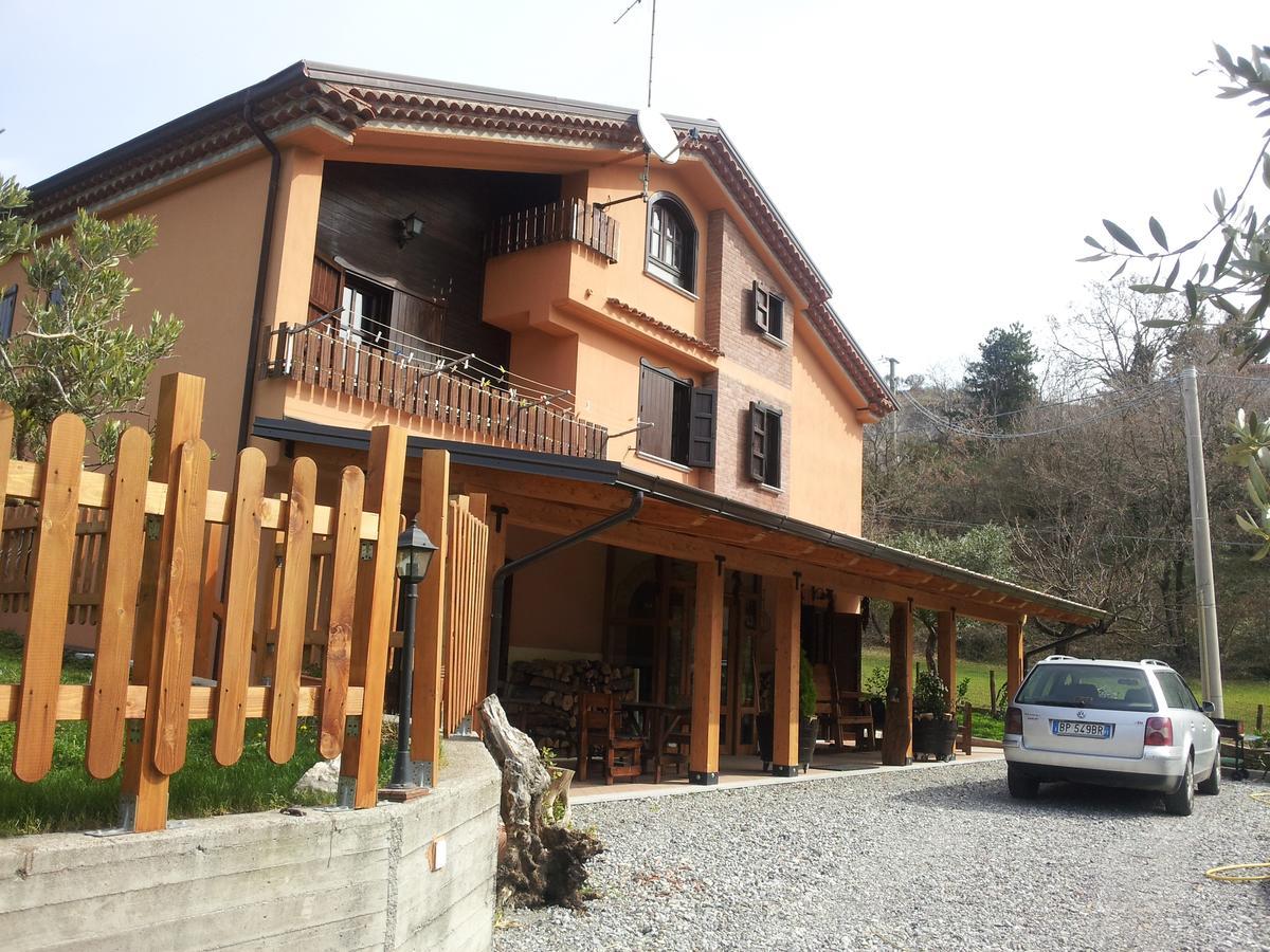 روتوندا Le Chalet Del Pollino المظهر الخارجي الصورة