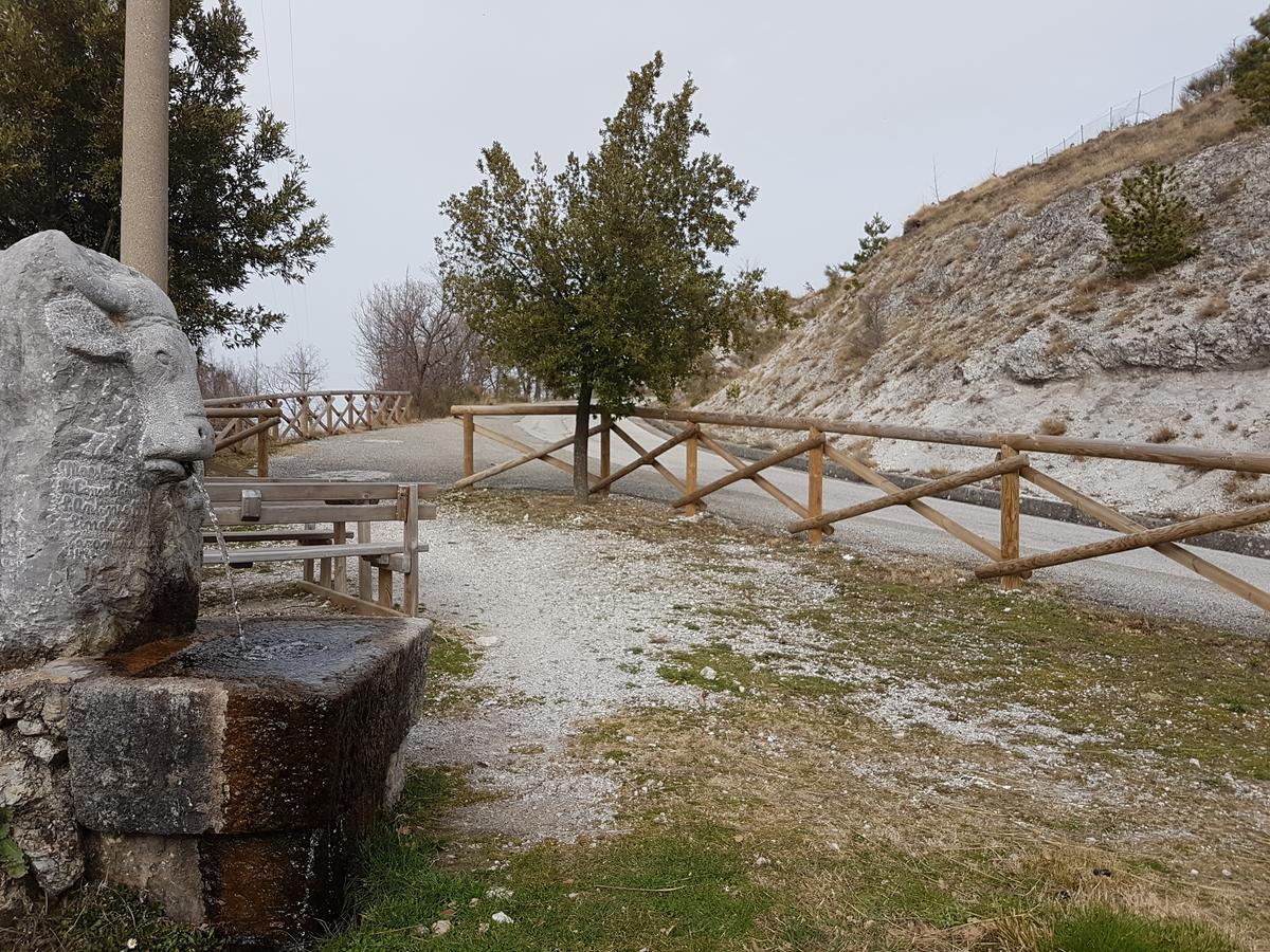 روتوندا Le Chalet Del Pollino المظهر الخارجي الصورة
